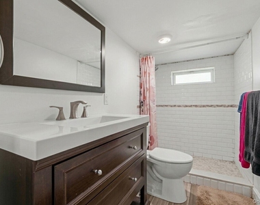 124 Bradford Avenue - Photo Thumbnail 10