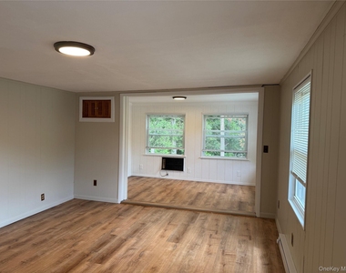 16 Ernest Lane - Photo Thumbnail 11