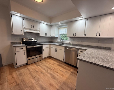 16 Ernest Lane - Photo Thumbnail 8