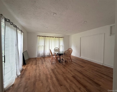 16 Ernest Lane - Photo Thumbnail 16