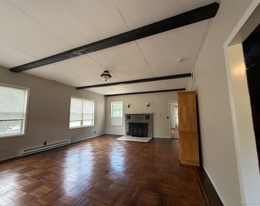 16 Ernest Lane - Photo Thumbnail 6