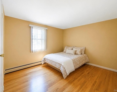 25 Hewes Street - Photo Thumbnail 31
