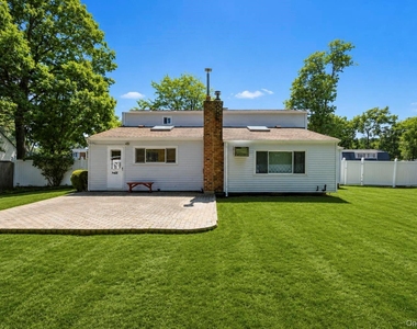 25 Hewes Street - Photo Thumbnail 7
