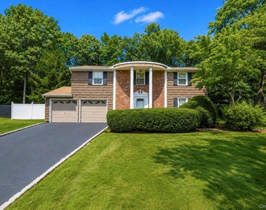 25 Hewes Street - Photo Thumbnail 1