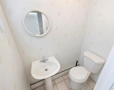 25 Hewes Street - Photo Thumbnail 18