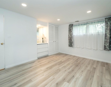 7 Appletree Lane - Photo Thumbnail 21
