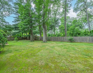 7 Appletree Lane - Photo Thumbnail 32