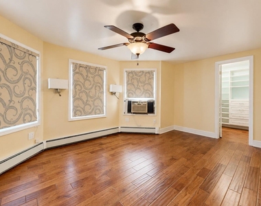 712 Parsonage Street - Photo Thumbnail 5