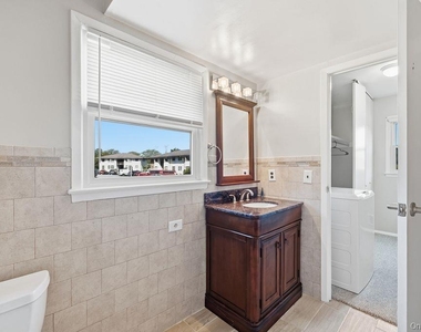 16d Essex Place - Photo Thumbnail 14