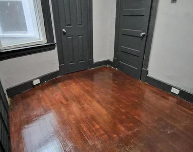 41-43 N Manning Boulevard - Photo Thumbnail 5