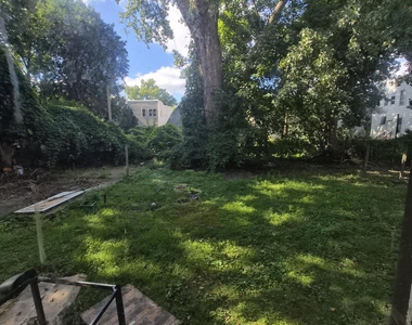 41-43 N Manning Boulevard - Photo Thumbnail 9