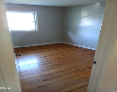 3 Mohawk View Road - Photo Thumbnail 14