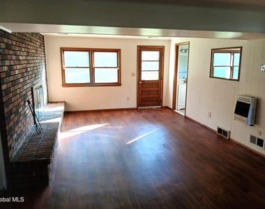 3 Mohawk View Road - Photo Thumbnail 5