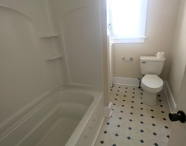 44 Harris Avenue - Photo Thumbnail 15