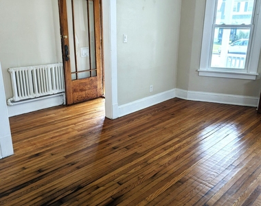 44 Harris Avenue - Photo Thumbnail 2
