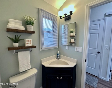 59 S Franklin Street - Photo Thumbnail 23