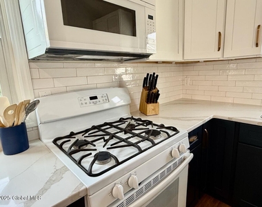 59 S Franklin Street - Photo Thumbnail 13