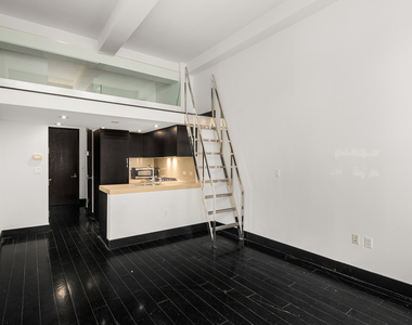254 Park Avenue S - Photo Thumbnail 1