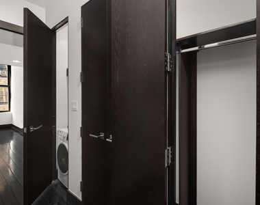 254 Park Avenue S - Photo Thumbnail 8