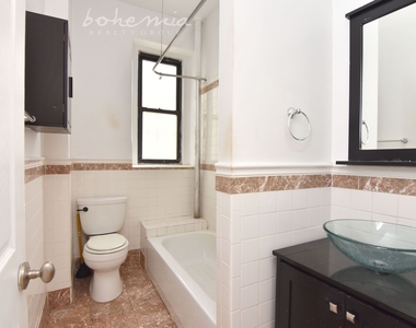 676 Riverside Drive - Photo Thumbnail 3