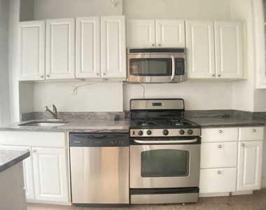 676 Riverside Drive - Photo Thumbnail 5