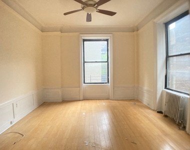 676 Riverside Drive - Photo Thumbnail 6