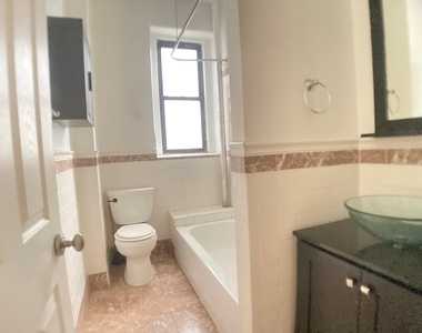 676 Riverside Drive - Photo Thumbnail 9