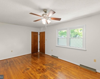 449 Royal Street - Photo Thumbnail 5
