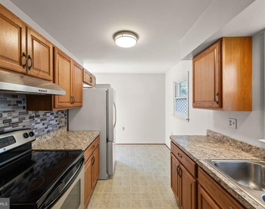 449 Royal Street - Photo Thumbnail 2