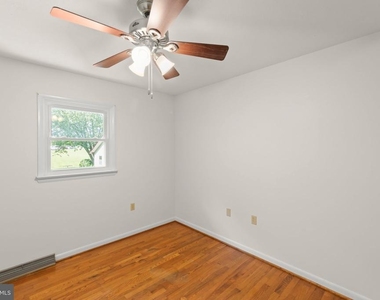 449 Royal Street - Photo Thumbnail 10