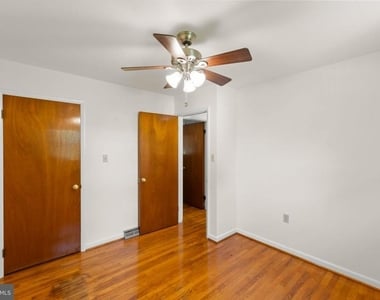 449 Royal Street - Photo Thumbnail 12