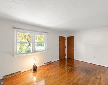 445 Royal Street - Photo Thumbnail 5