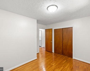 445 Royal Street - Photo Thumbnail 9