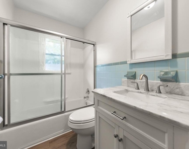 445 Royal Street - Photo Thumbnail 13