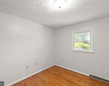 445 Royal Street - Photo Thumbnail 10