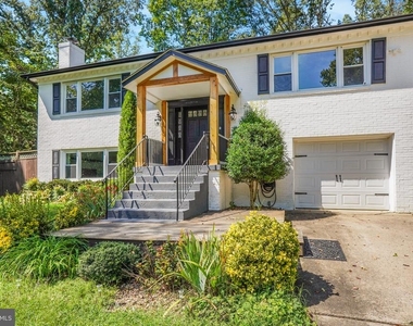 43 Green Leaf Terrace - Photo Thumbnail 1