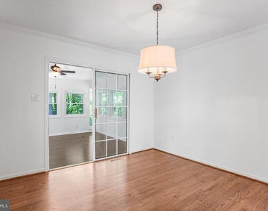 43 Green Leaf Terrace - Photo Thumbnail 9