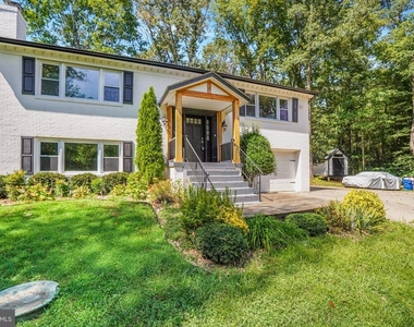 43 Green Leaf Terrace - Photo Thumbnail 2