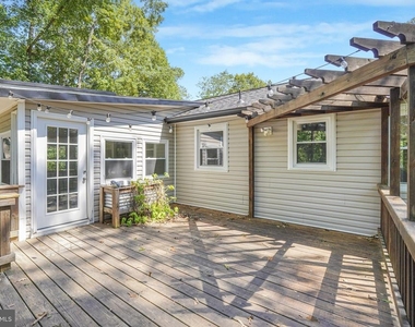 43 Green Leaf Terrace - Photo Thumbnail 39