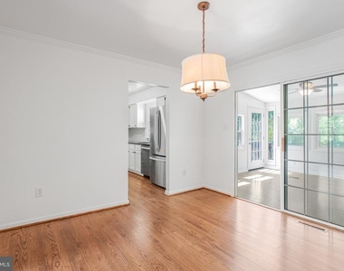 43 Green Leaf Terrace - Photo Thumbnail 8
