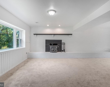 43 Green Leaf Terrace - Photo Thumbnail 22