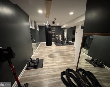 1002 Harbour Drive - Photo Thumbnail 21