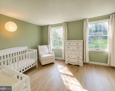 1002 Harbour Drive - Photo Thumbnail 13
