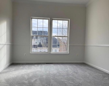 5312 Joshua Tree Circle - Photo Thumbnail 3