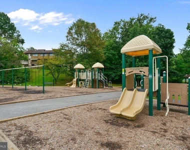 15285 Flintlock Terrace - Photo Thumbnail 28