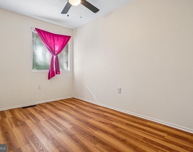 15285 Flintlock Terrace - Photo Thumbnail 8