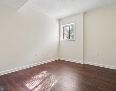 15285 Flintlock Terrace - Photo Thumbnail 7