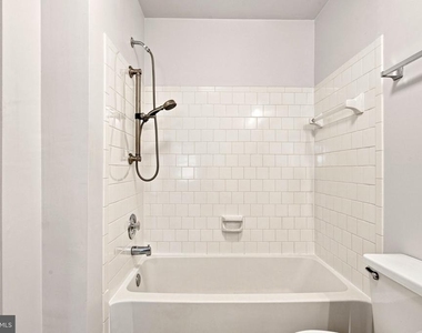 12213 Chaucer Lane - Photo Thumbnail 18