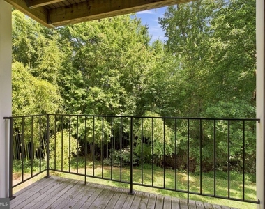 12213 Chaucer Lane - Photo Thumbnail 25