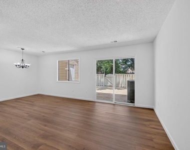 28 Wedgedale Drive - Photo Thumbnail 1